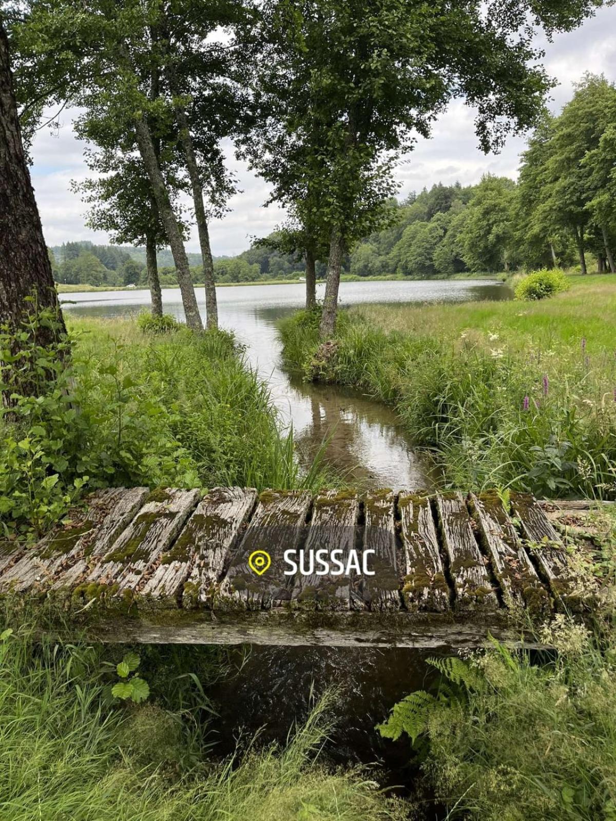 Gite Maison Du Trottoir, Sussac 외부 사진