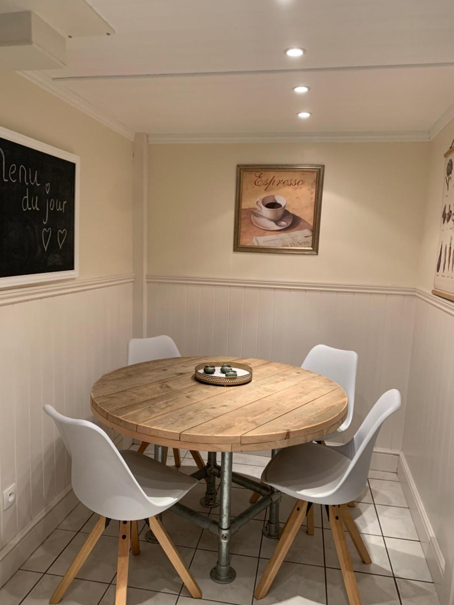 Gite Maison Du Trottoir, Sussac 외부 사진